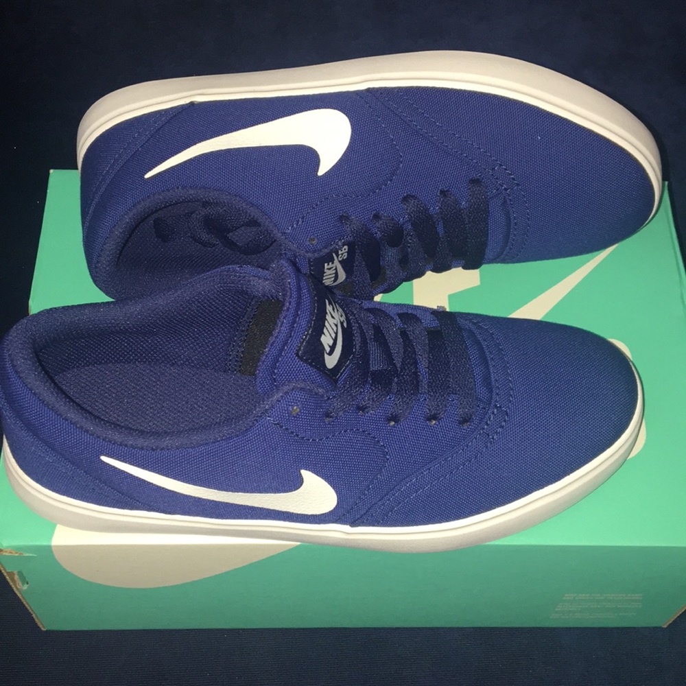 🔥Nike SN Check Sneaker (Big Kid) NWT - Picture 8 of 10